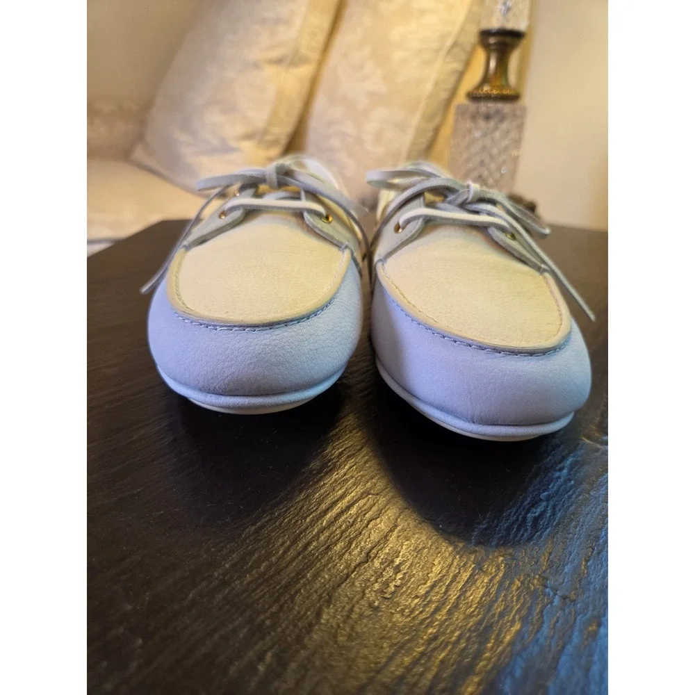 Cole Haan Wms Bayport Boat Shoes 2-Tone Leather Skyway & Vanilla Size 8.5M NEW!